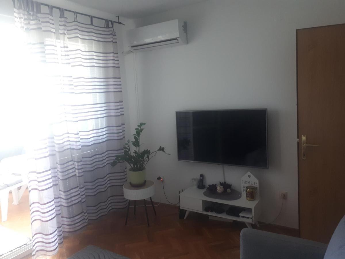 Apartment Tijana ストモレ エクステリア 写真