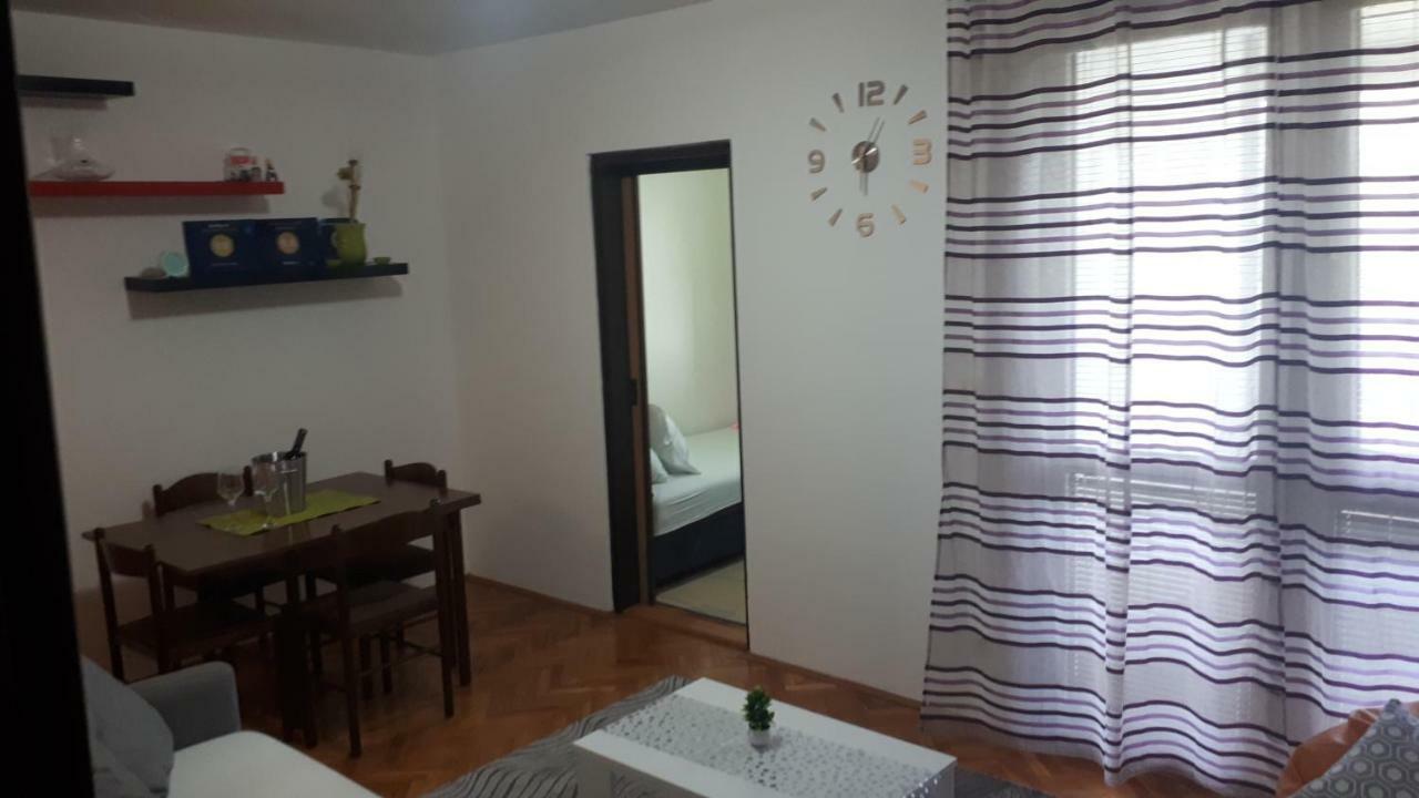 Apartment Tijana ストモレ エクステリア 写真